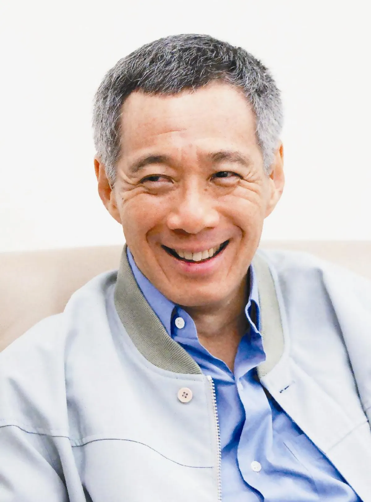 官員是肥貓？ 李顯龍帶頭砍薪水