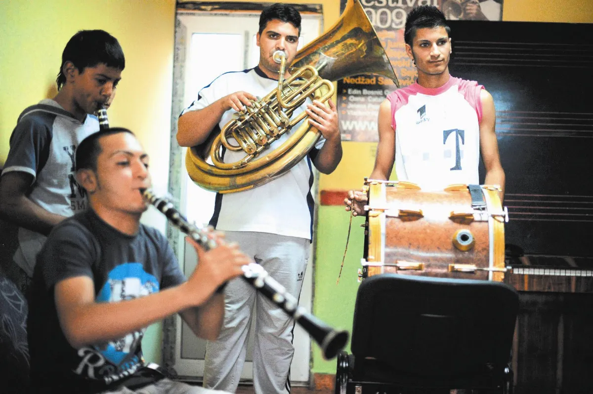 'Ghetto Hope': music opens doors to gypsy children貧民窟希望樂團 為吉普賽兒童開一扇門