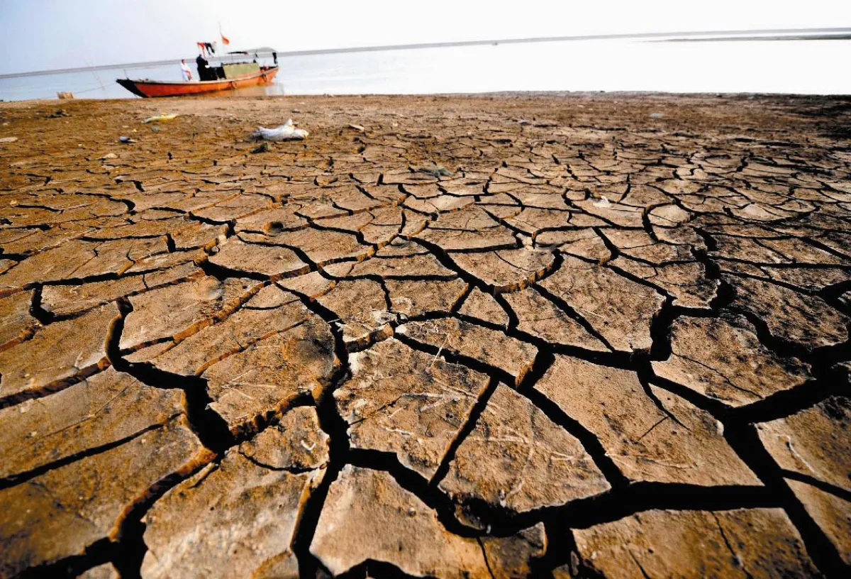 鄱陽湖水位創新低 12萬人恐無水用