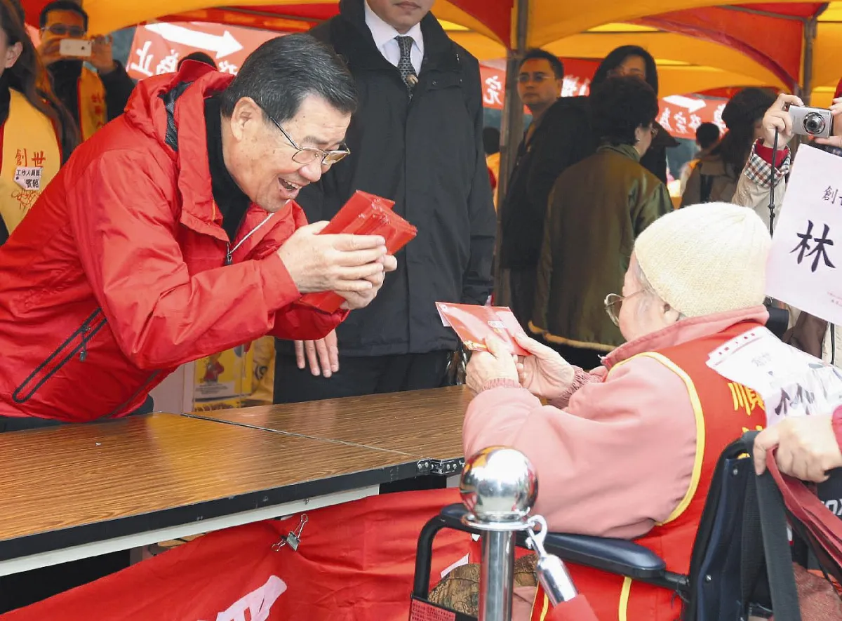 全台13地同步 3萬街友尾牙