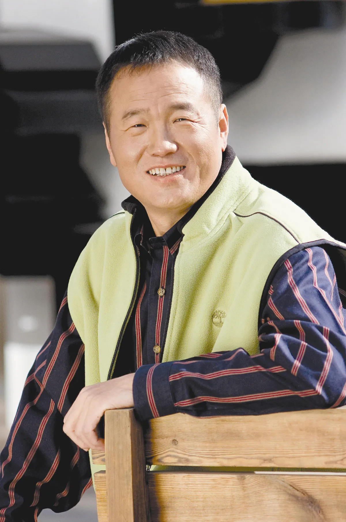 名流臉譜 黃怒波在山頂詩興大發