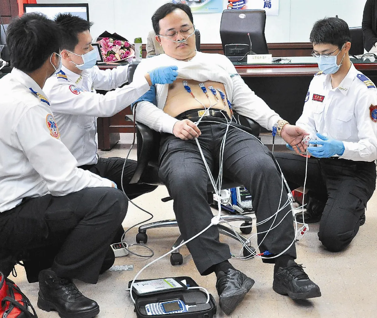 十二導程心電圖 救護現場實施