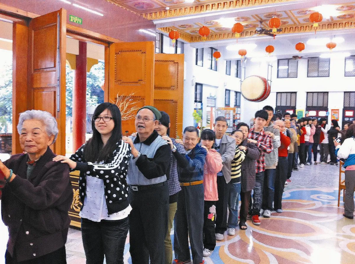 大掃除、給紅包 國中生寒冬送暖