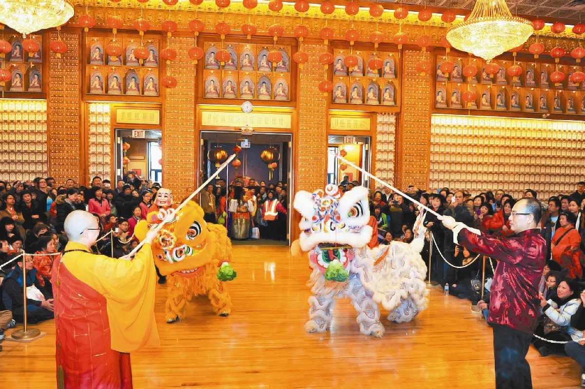 龍天護佑 五大洲佛光人迎新年