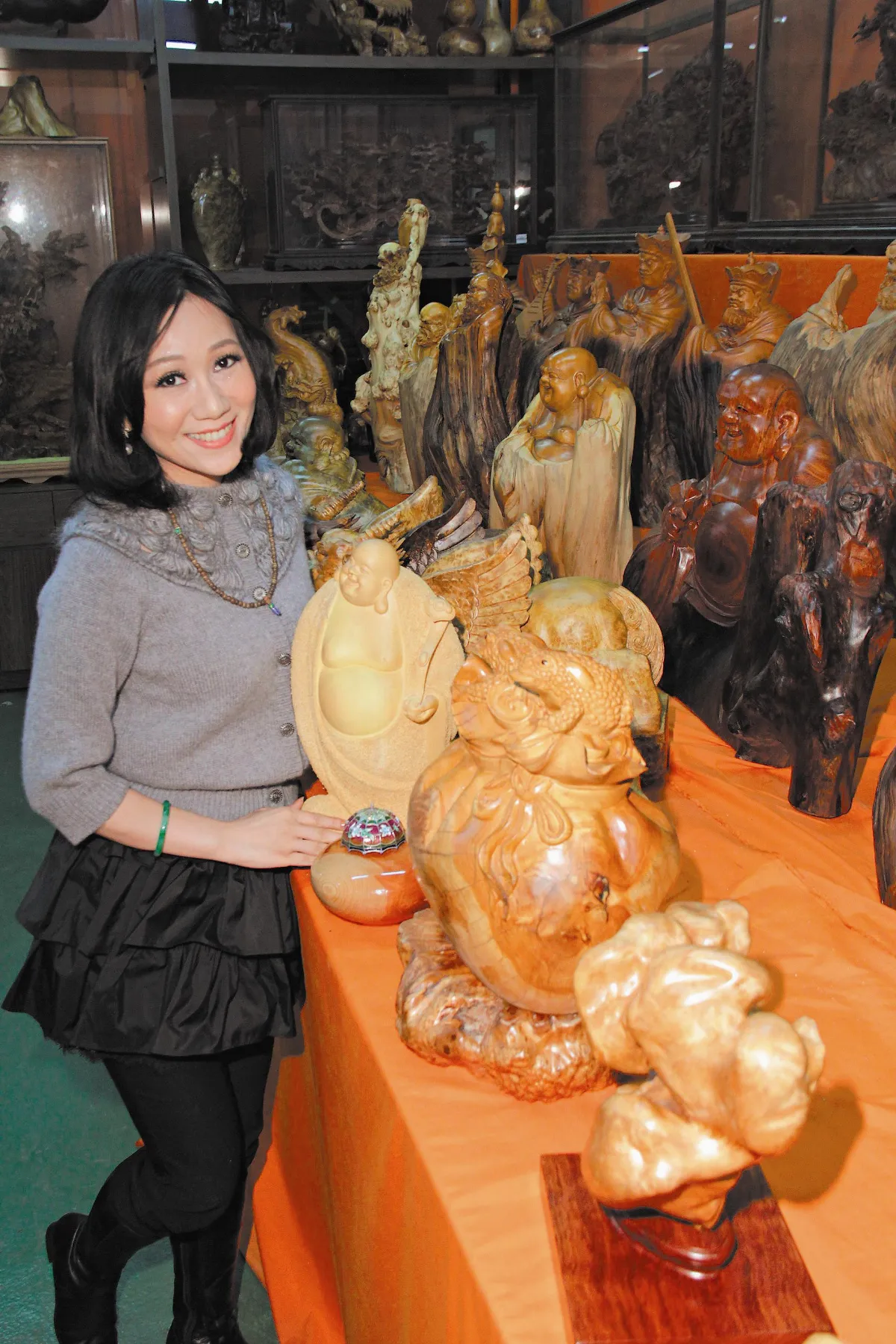 胡寶莉  既顧腹肚 也顧佛祖