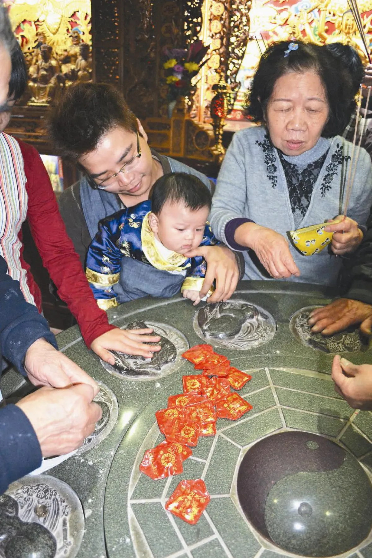 初九天公生 宮廟參拜吃平安