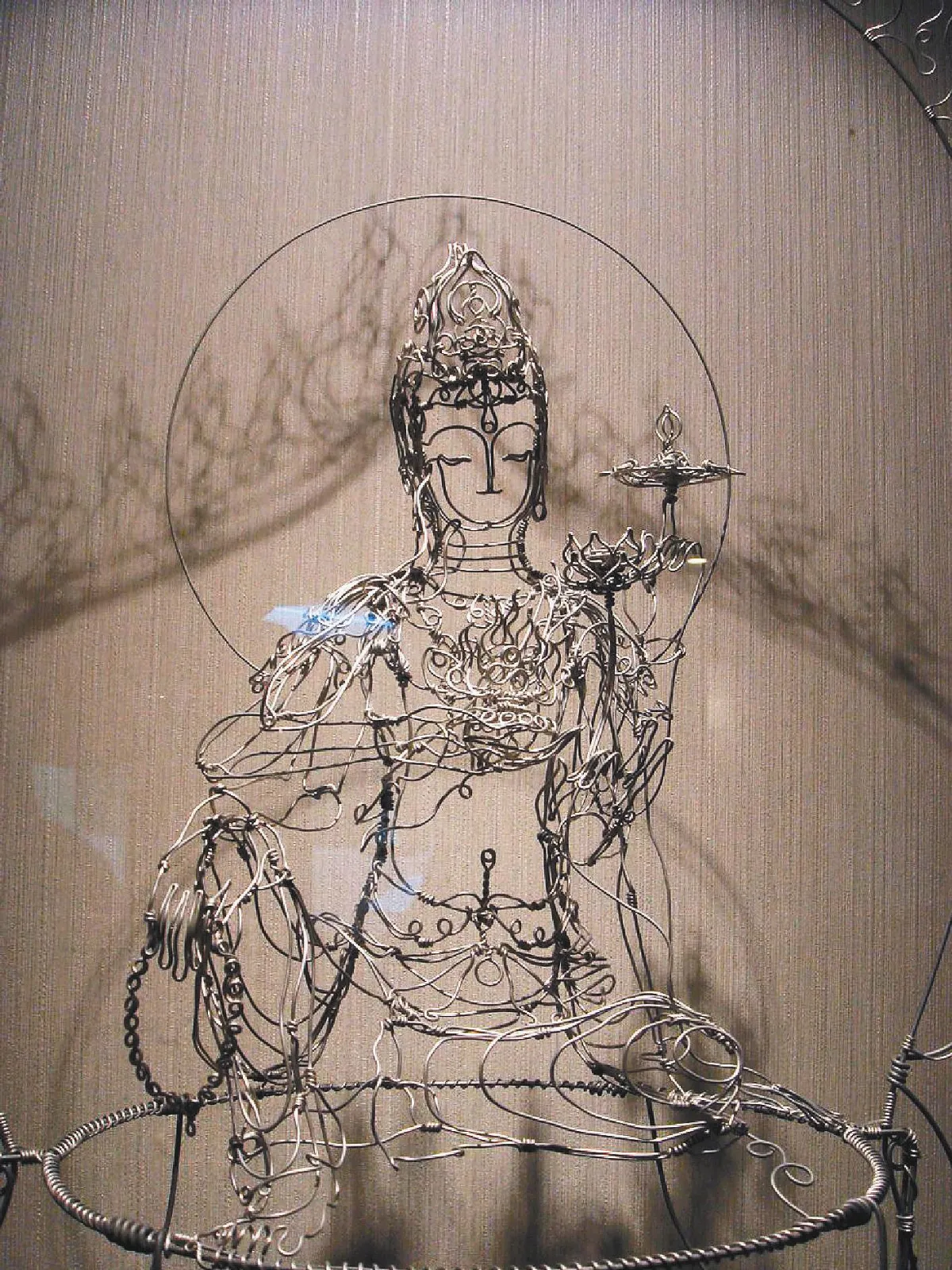 【自在容顏─翁國嵩金屬線狀塑形創作展】如意輪觀音