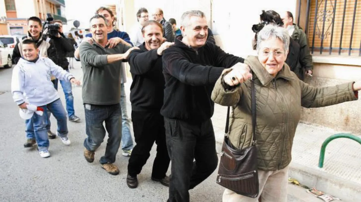 全村中頭獎 獨漏他一人