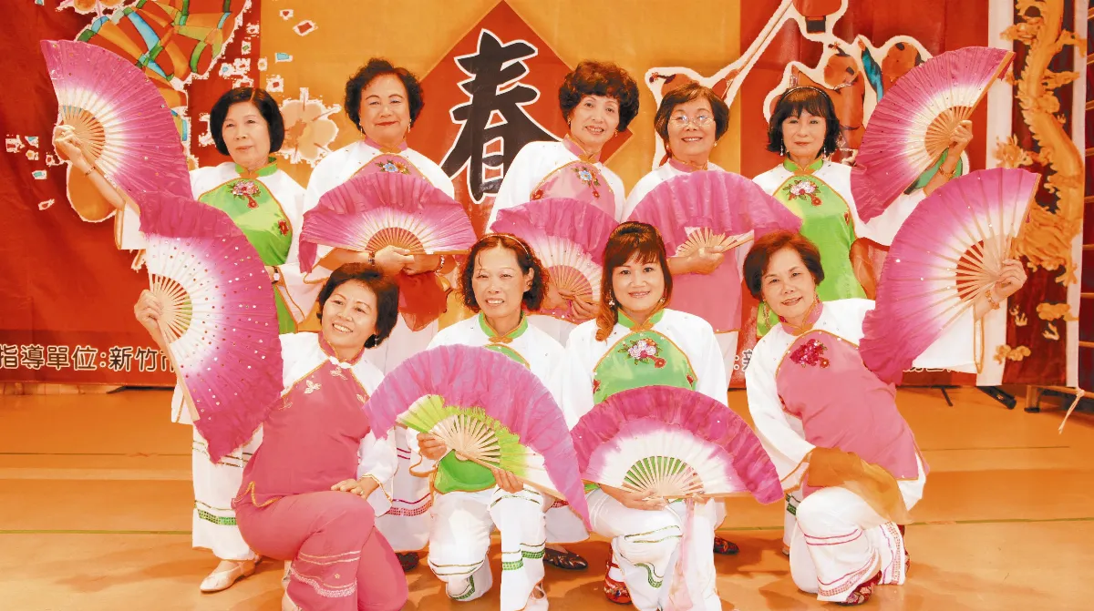 六佰舞蹈團 阿嬤樂義演