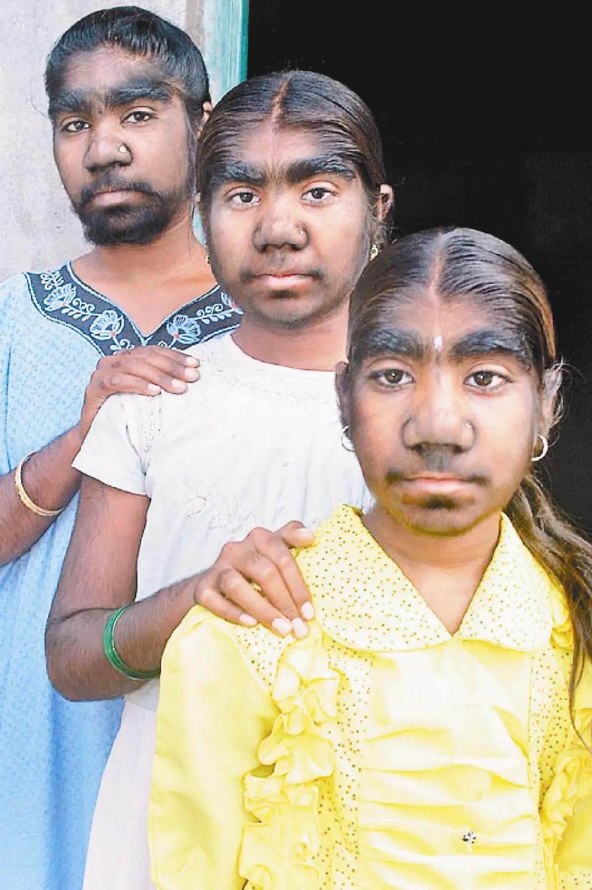 多毛姐妹花 渴望愛情