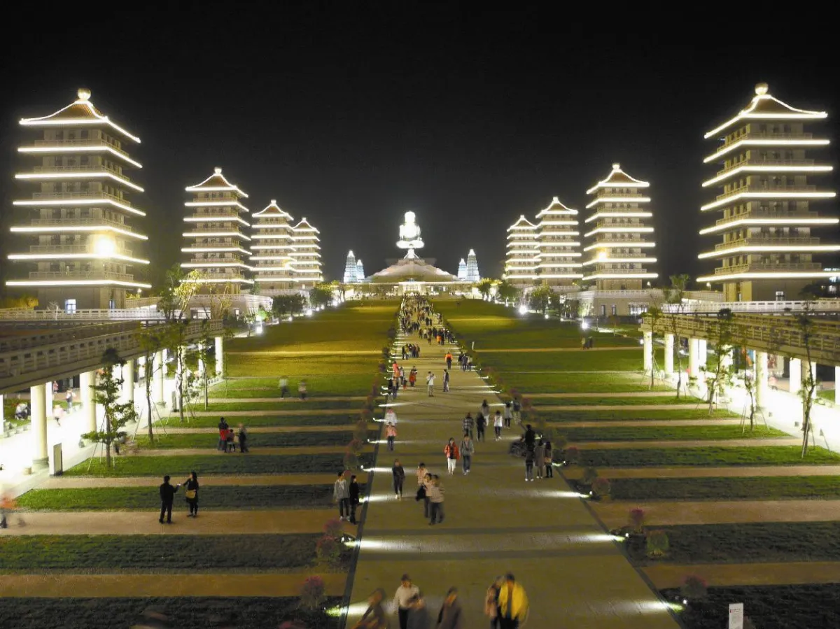 佛館的夜晚 美哉！