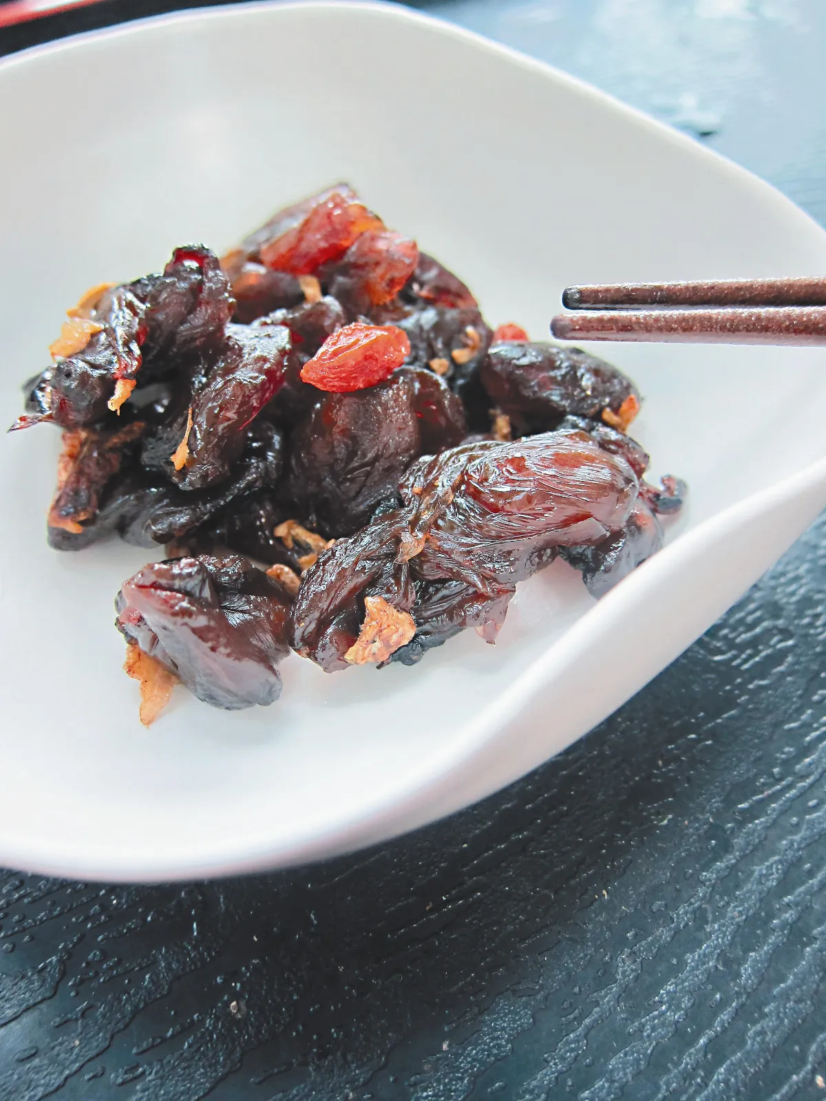 愛的食補 麻油薑炒龍眼乾