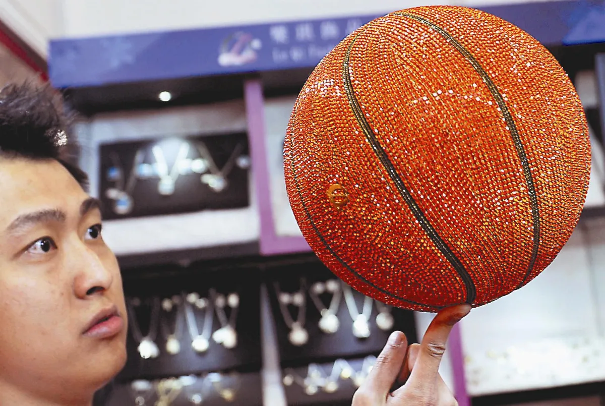 水鑽籃球 搶搭NBA風潮