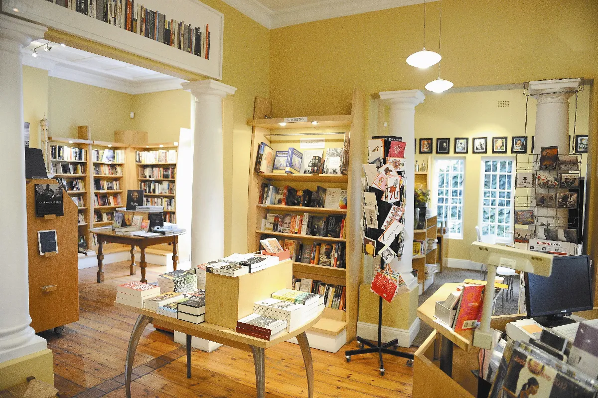 Book-lovers' refuge closes its doors in South Africa南非愛書人  心靈角落關了