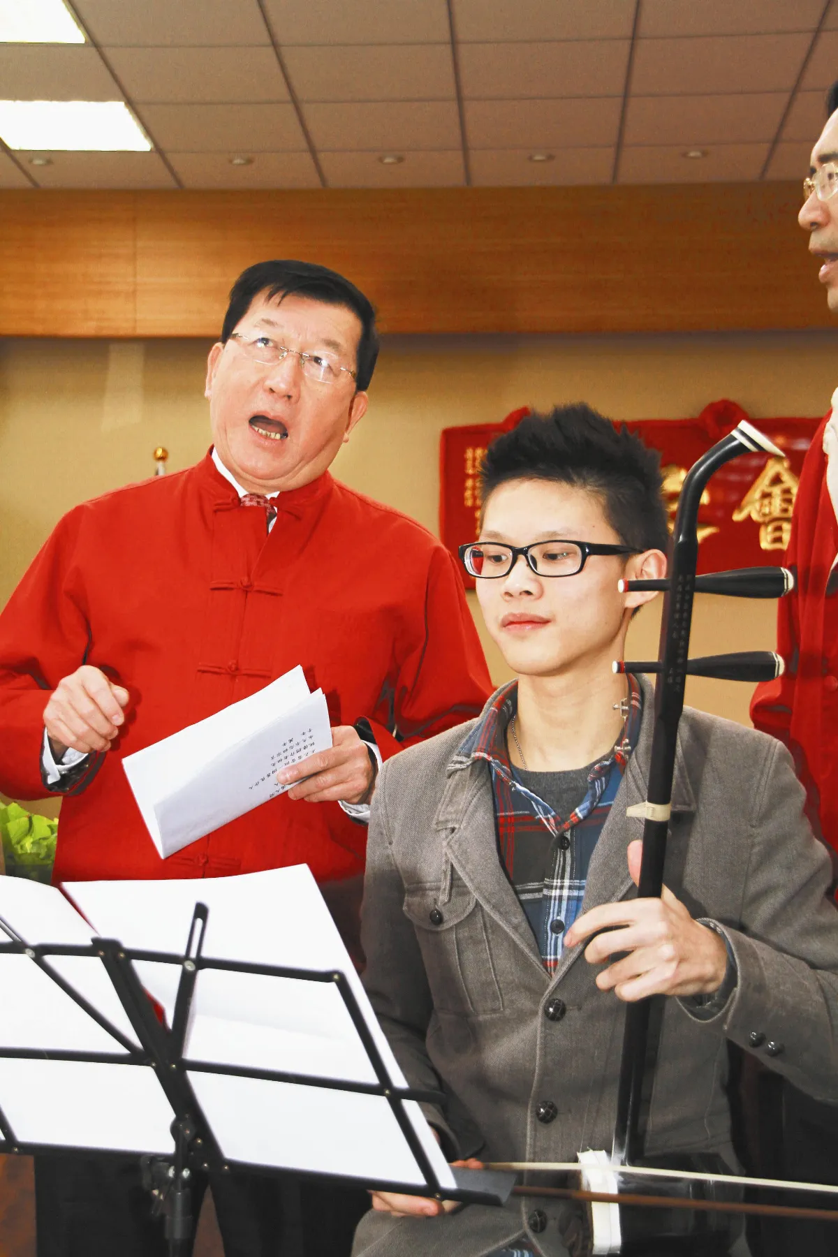 二胡做外交 17歲音樂家獲表揚