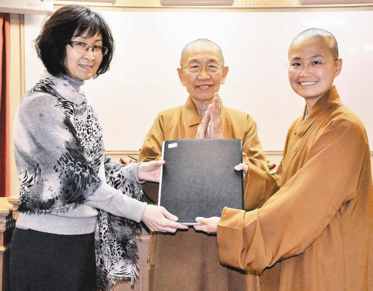 人間福報傳燈 符芝瑛接社長職