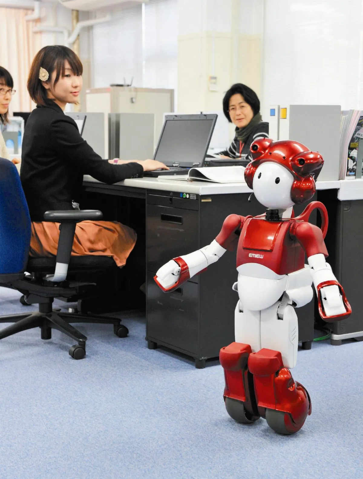 人類共生機器人
