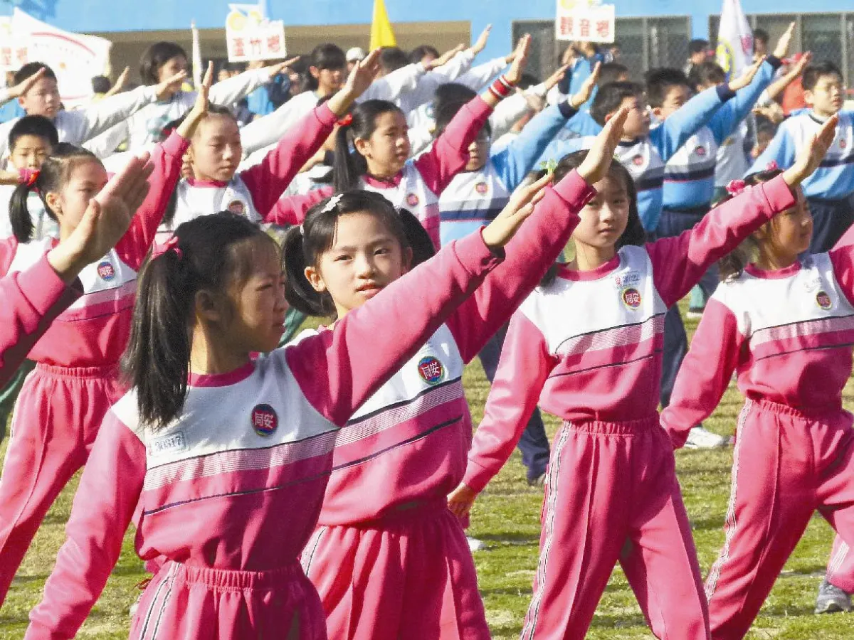 桃縣中小學運動會 表演健康操