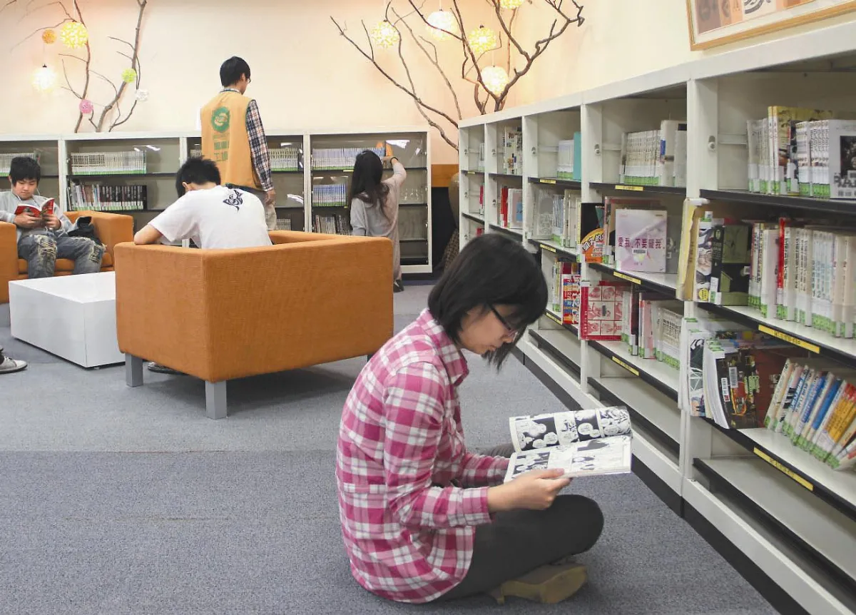 全台首例 中正大學成立漫畫專區