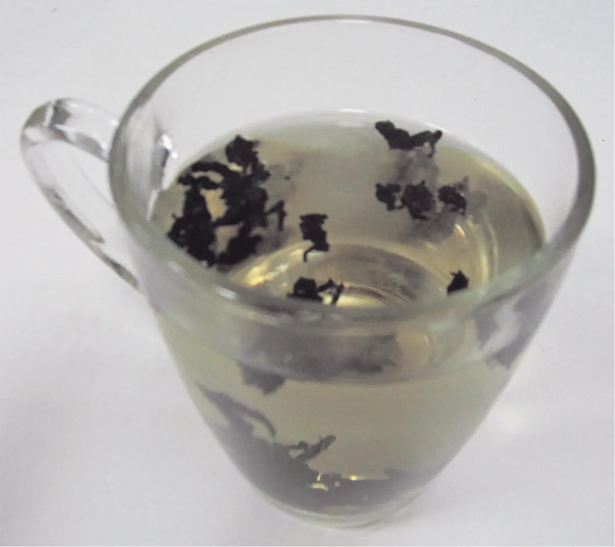 【喬林品詩】辛牧的〈午茶〉