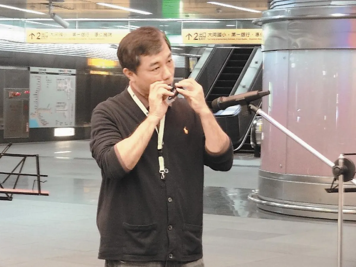 胸腔專科醫師推廣吹奏樂器 提升肺功能