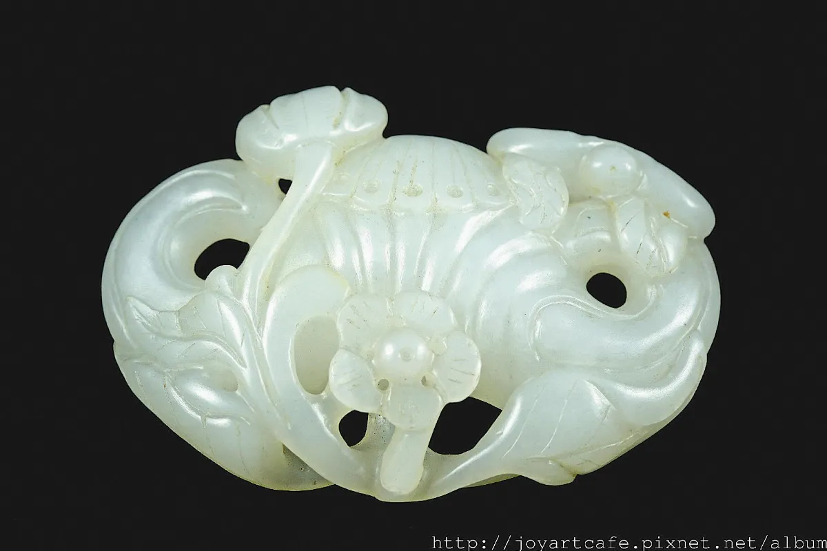 【游於藝】 清代和闐白玉菱芰圓雕