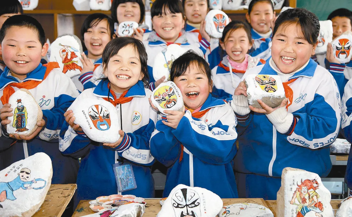 京小學生  畫石頭學傳統