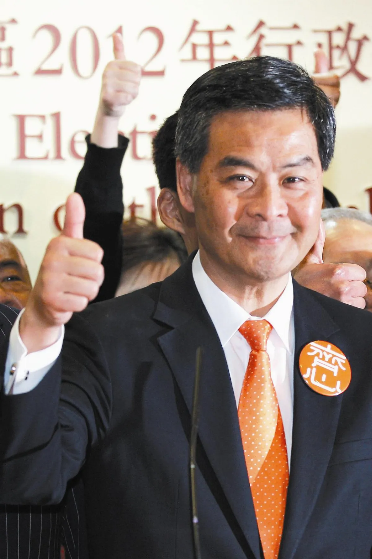 梁振英 抗議聲中當選香港特首