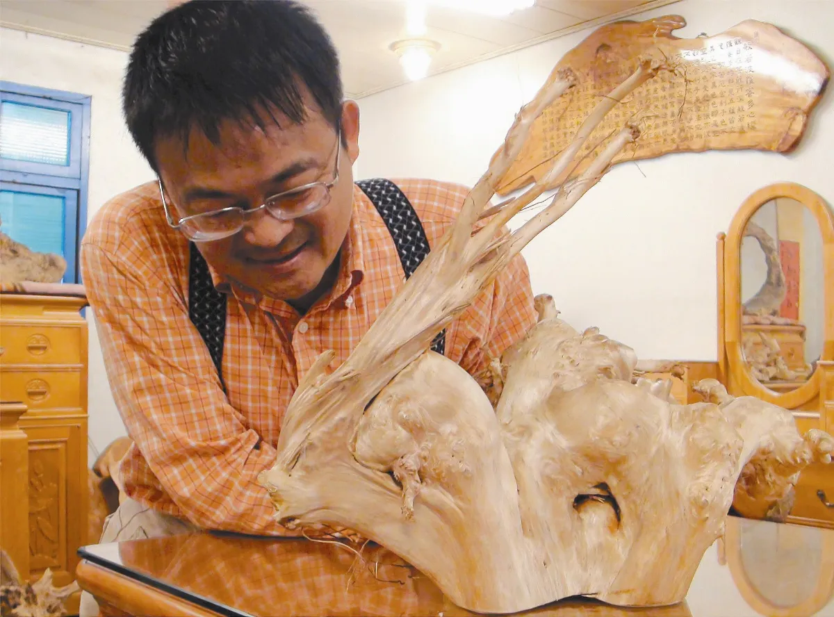 孝子克服身障創設木藝工房