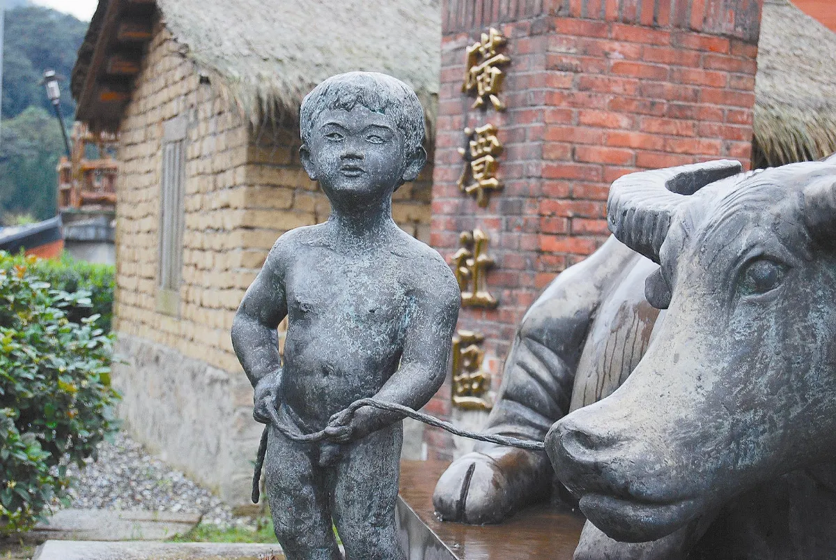 走訪居民護溪 磺潭社區水質清