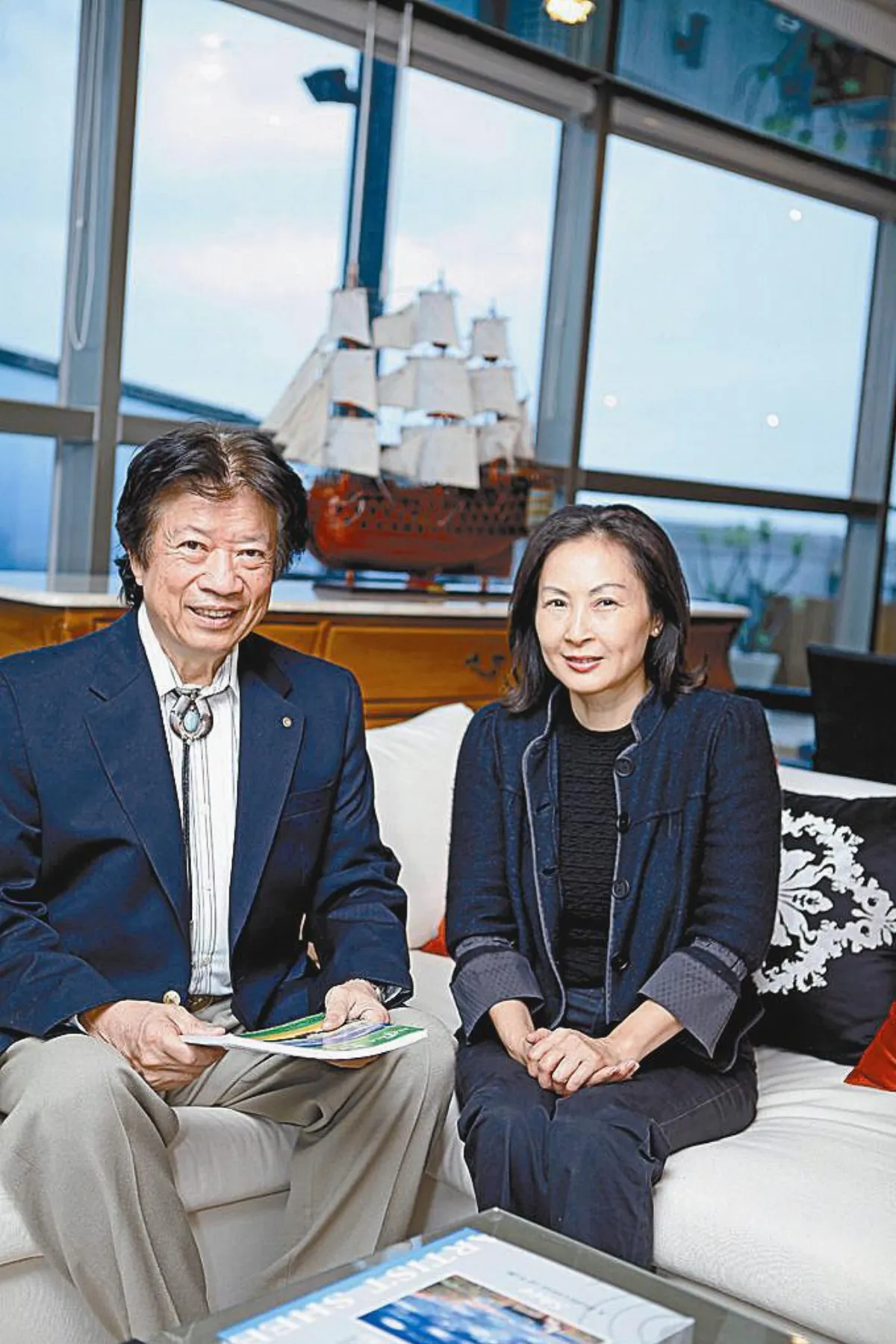 職場貴人 林函瑢為施哲三安置畫室