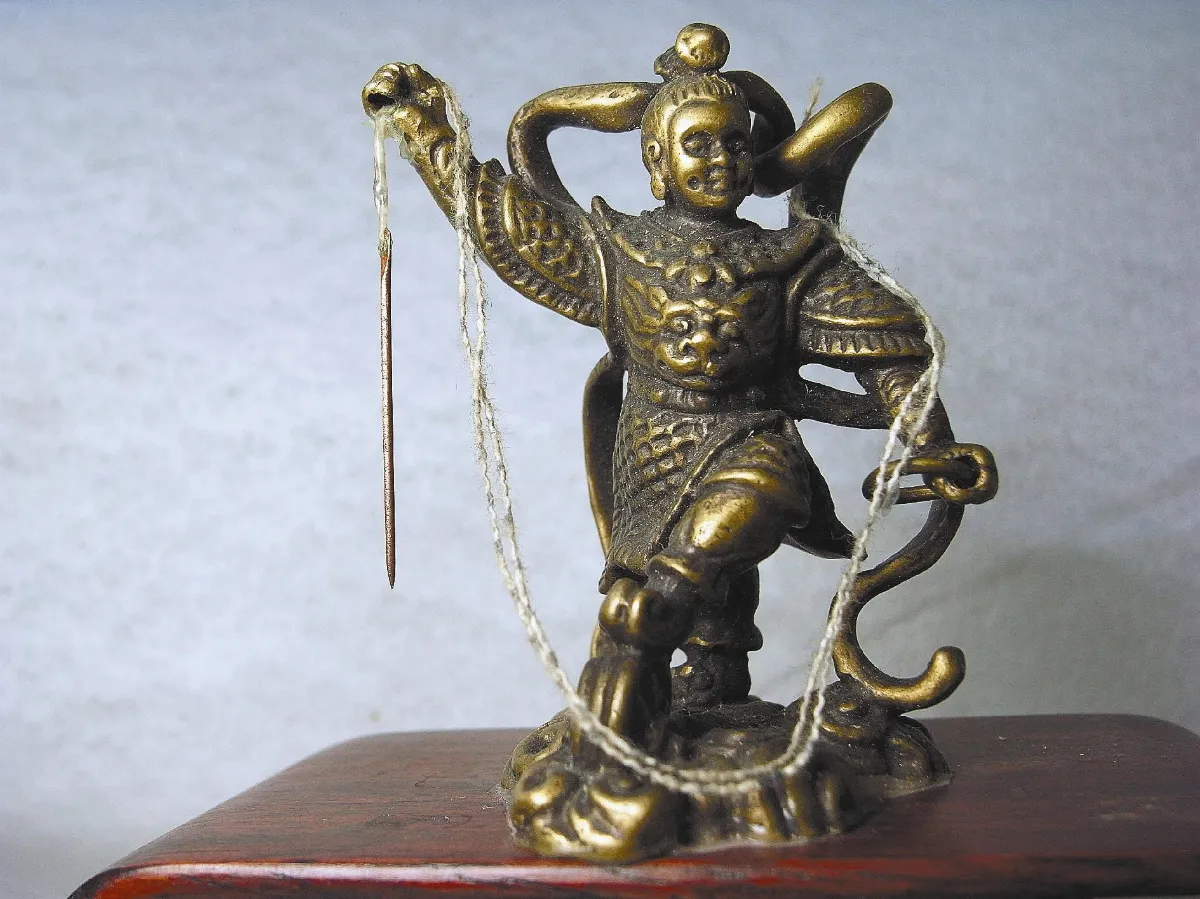 遊子吟 刻上縫衣針