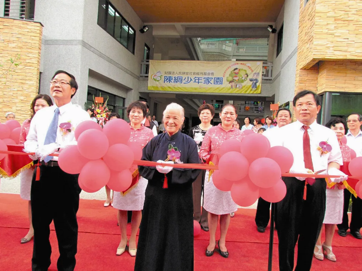 嘸人愛的囝仔 陳綢給溫暖的家