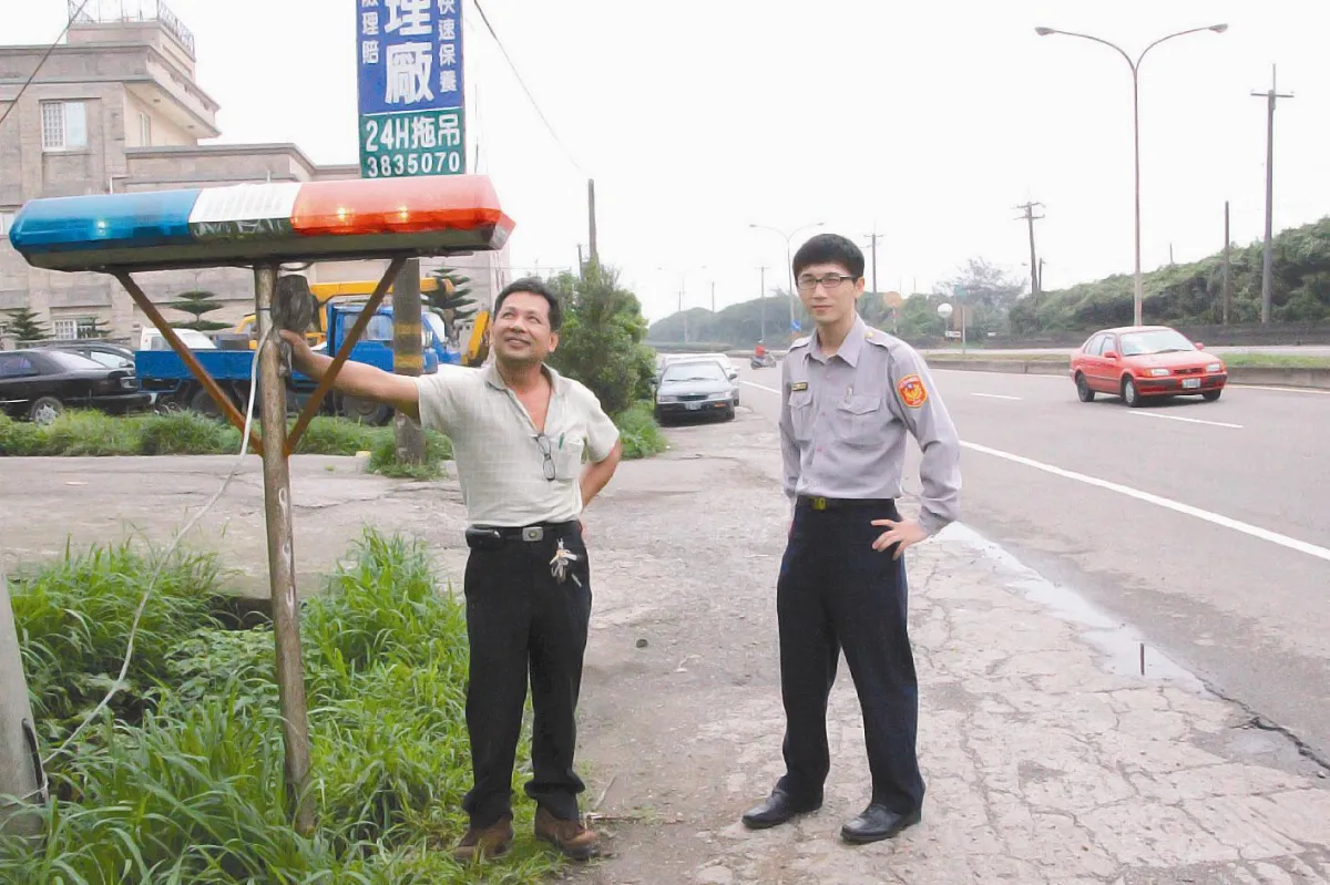 【社區部落格】立上警示燈 車速降60