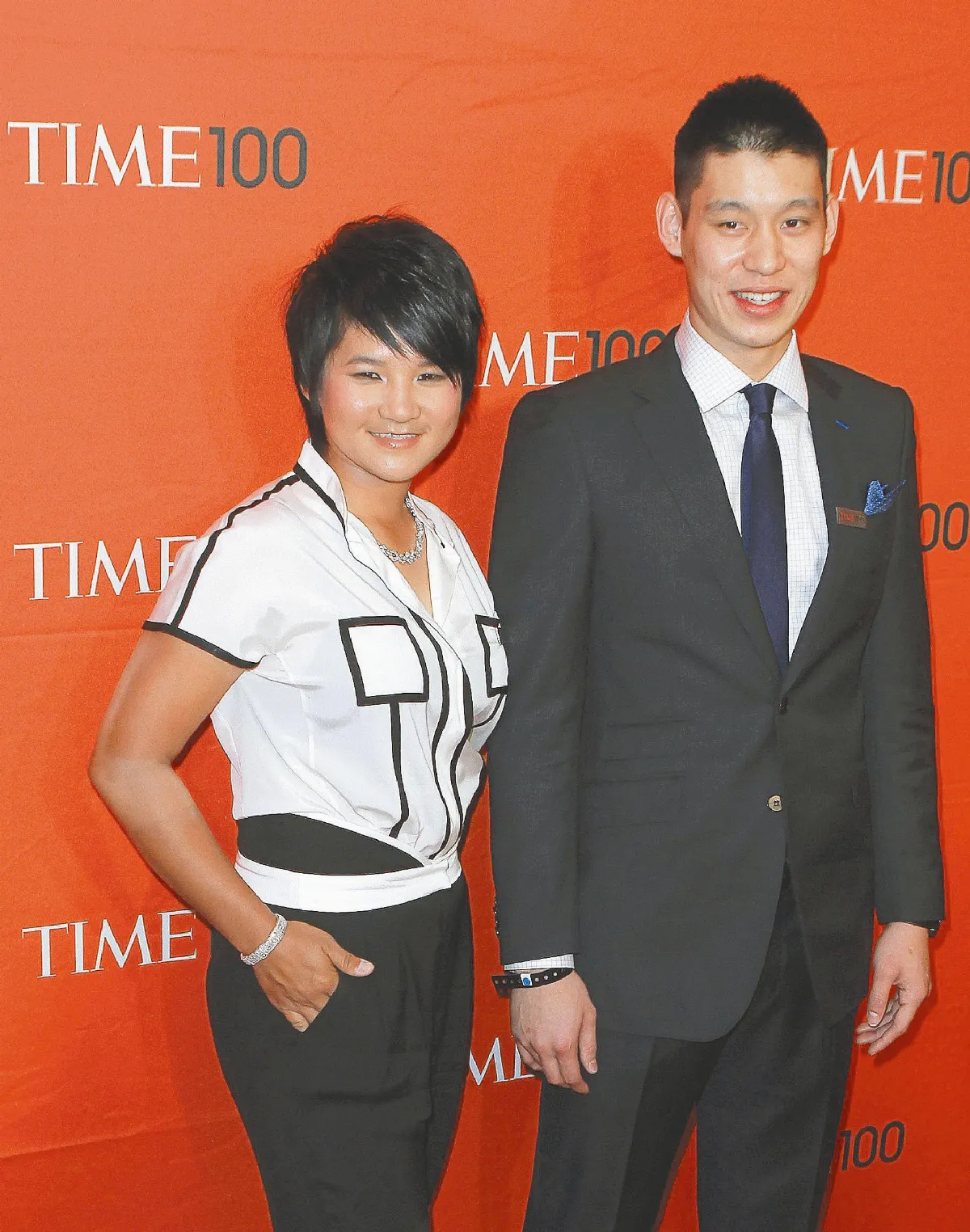 時代百大晚宴 豪妮風光走紅毯