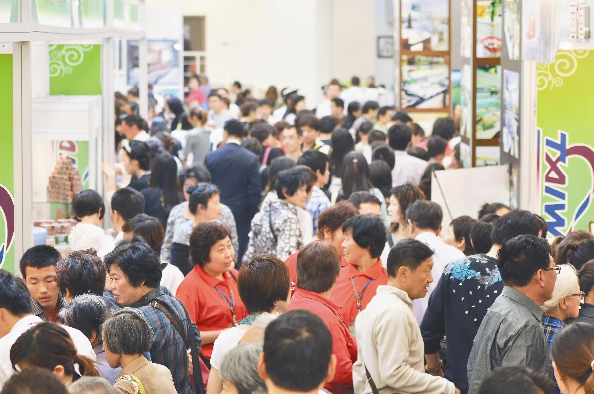兩岸素博閉幕 雨澆不息民眾熱情
