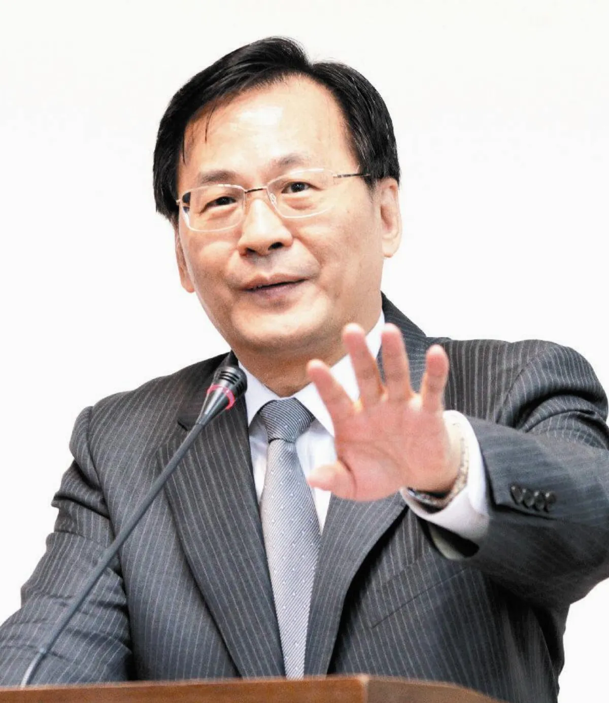 陳貴明請辭 黃重球接掌台電