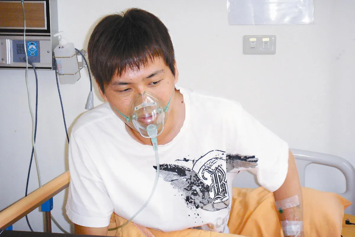 你吸一口  我吸一口 共用空氣瓶 逃出雪隧