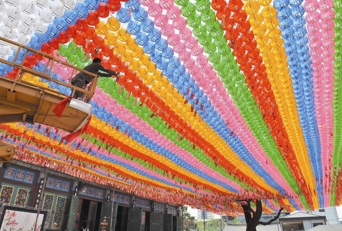 南韓燃燈會 張燈結綵迎佛誕