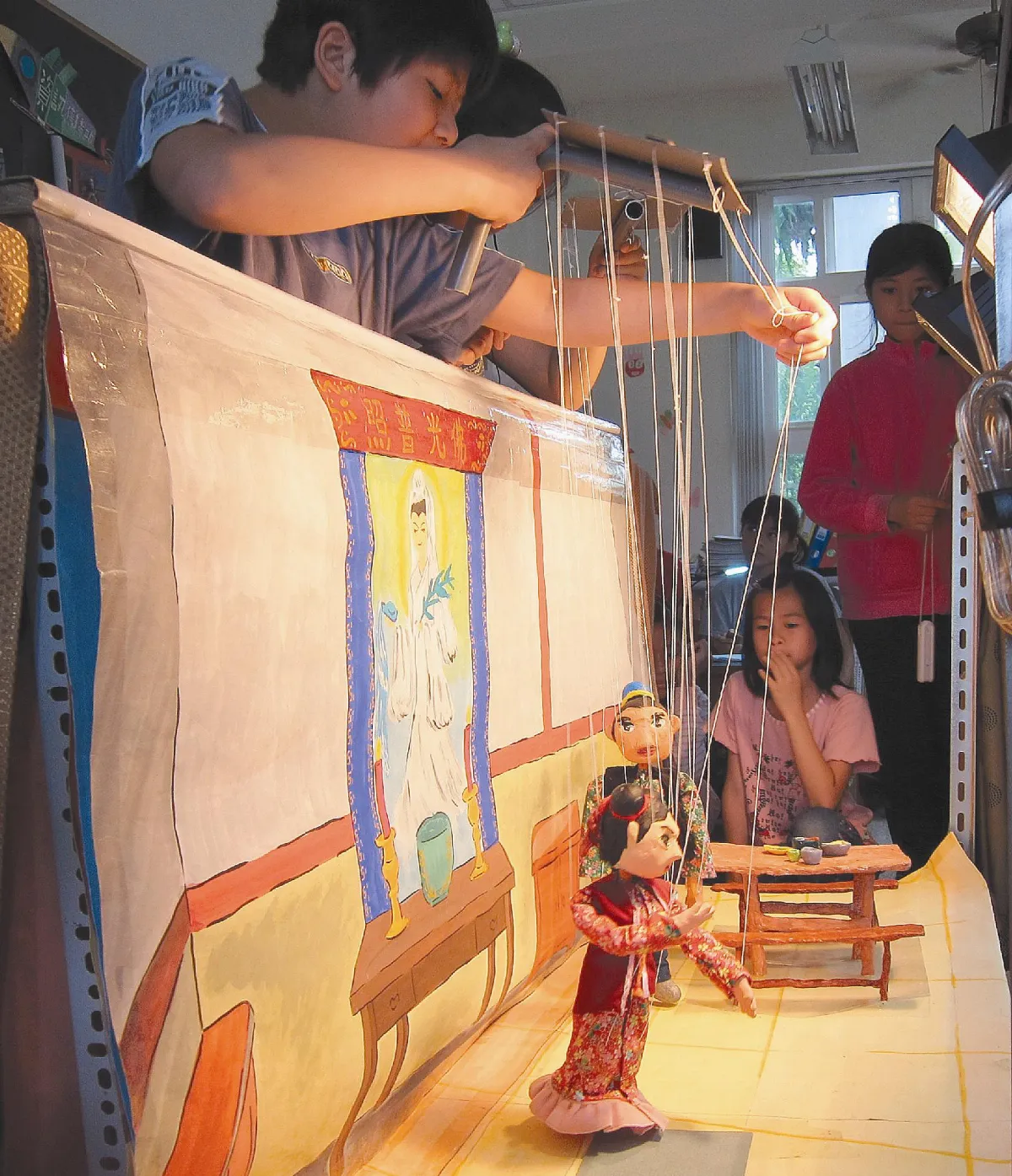 角色人物鮮活 秀峰偶戲特優