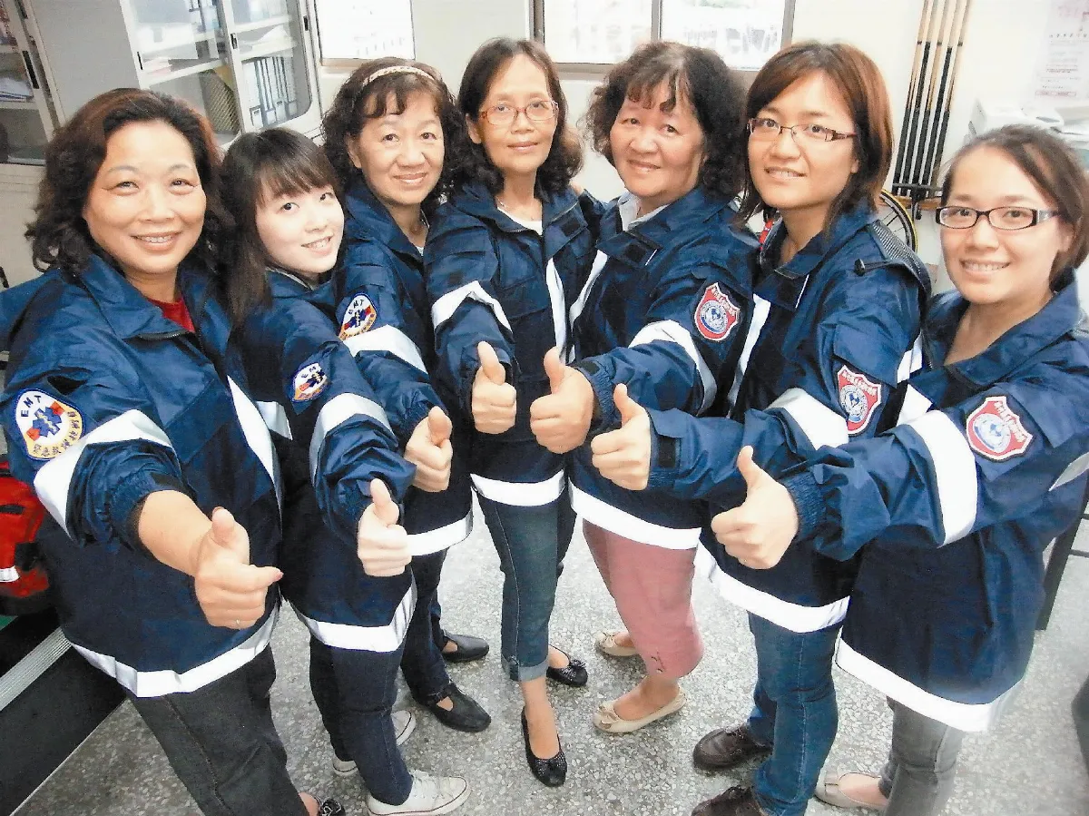 一家7人超熱血 全是救護義工