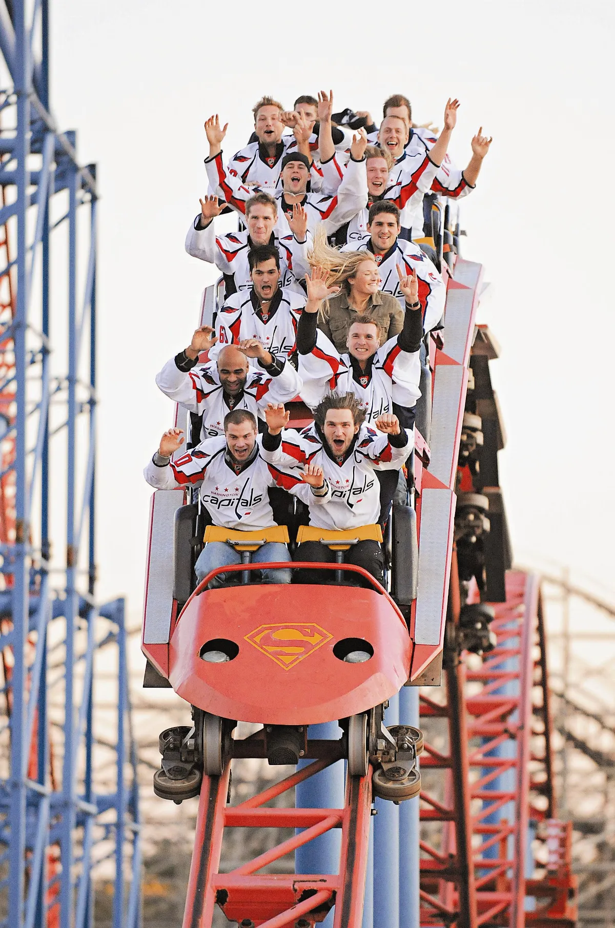 Merry-Go-Round or Roller Coaster？旋轉木馬或是雲霄飛車？