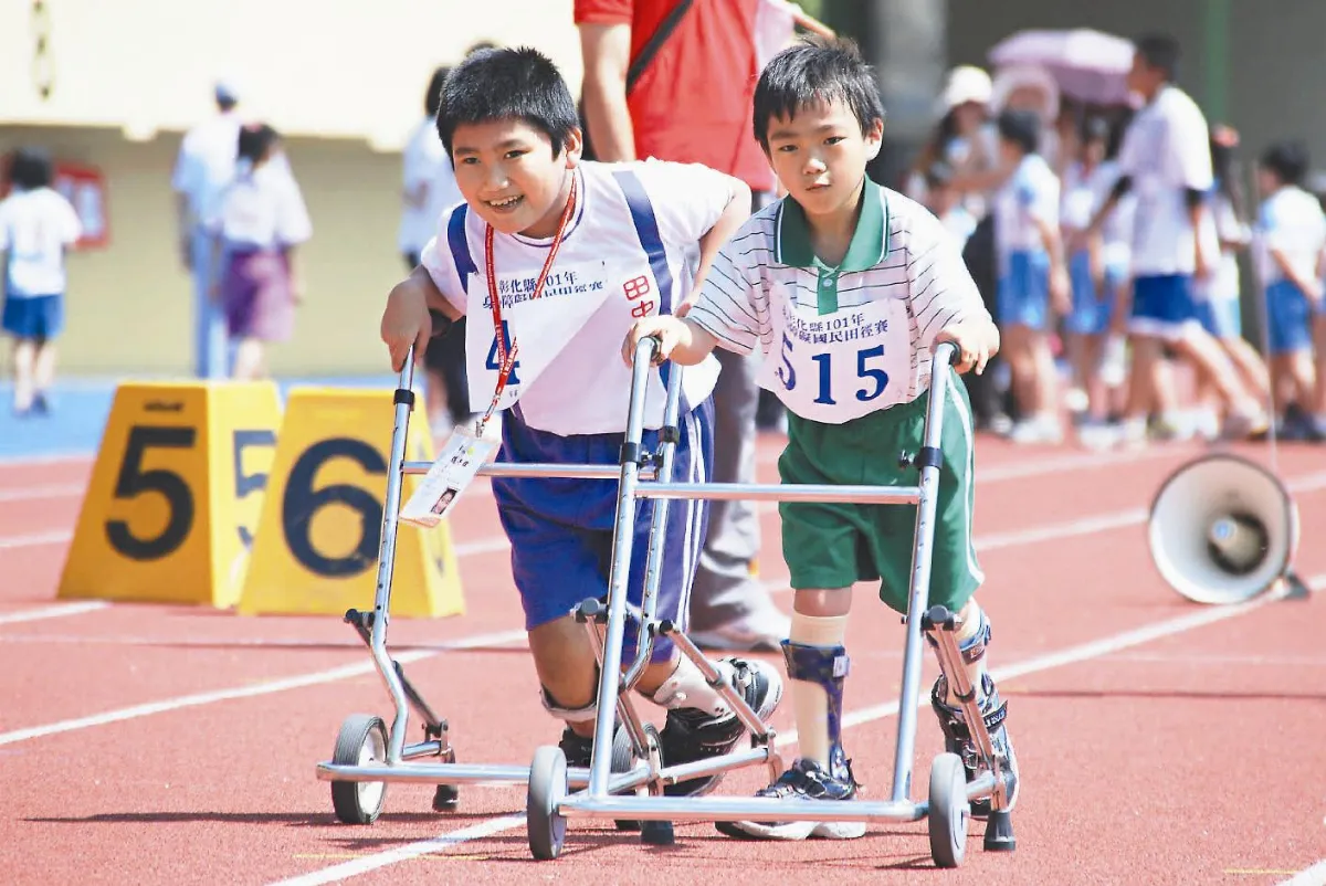 身障學童 展運動家風範