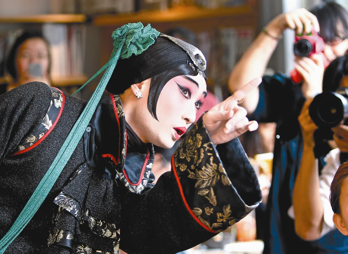 京劇曹七巧 早餐店上演