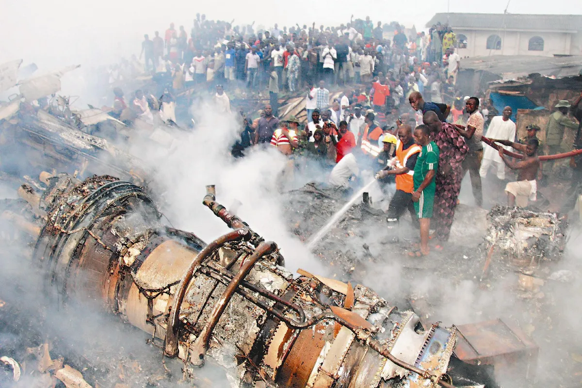 奈國客機撞民宅 至少193人罹難