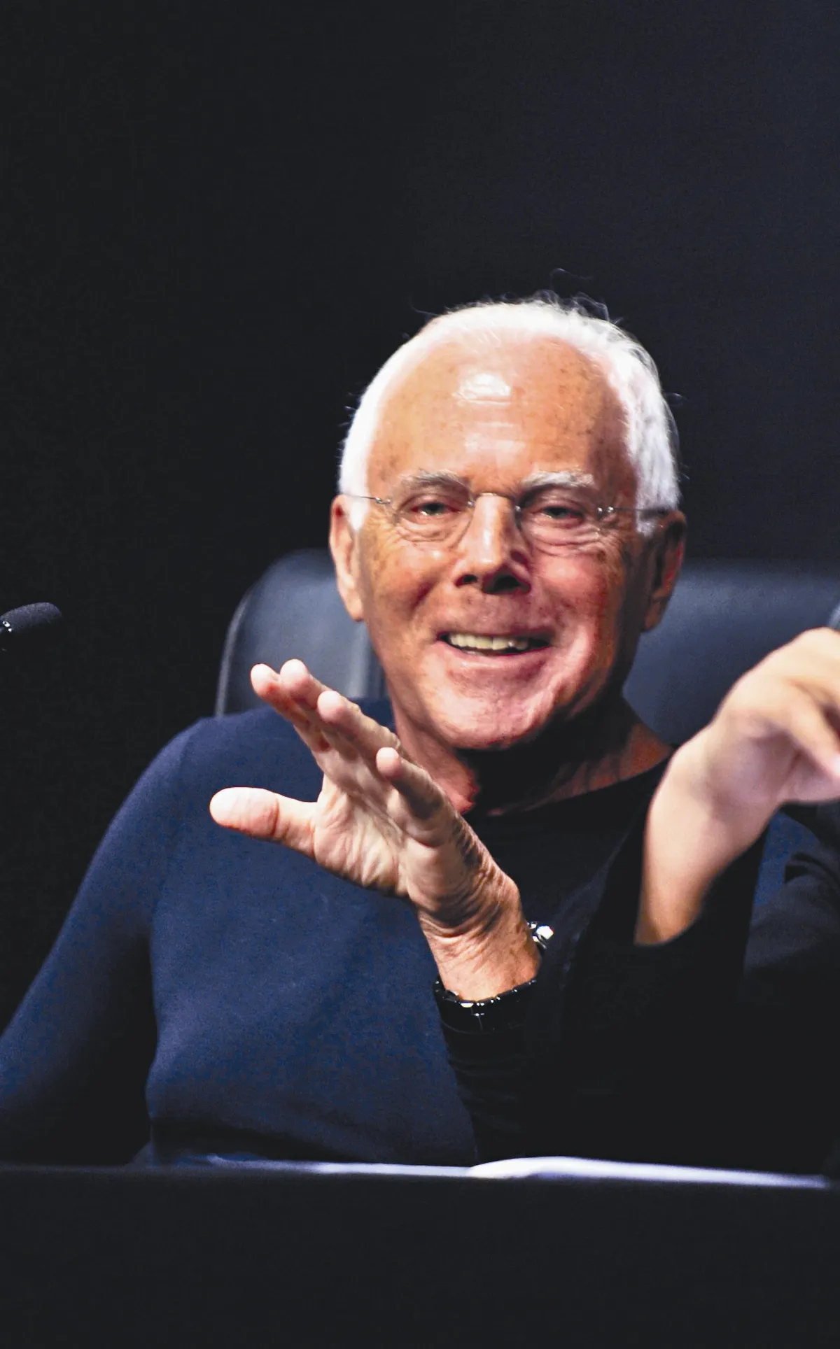 名流臉譜  不知該穿什麼的時候穿 Armani 便不會出錯