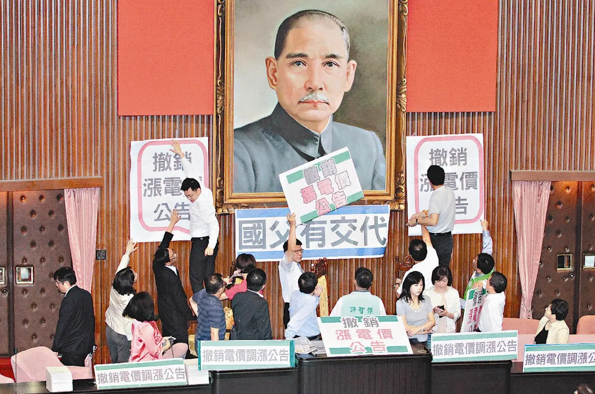 美牛大戰  綠120小時動員 藍7組備戰