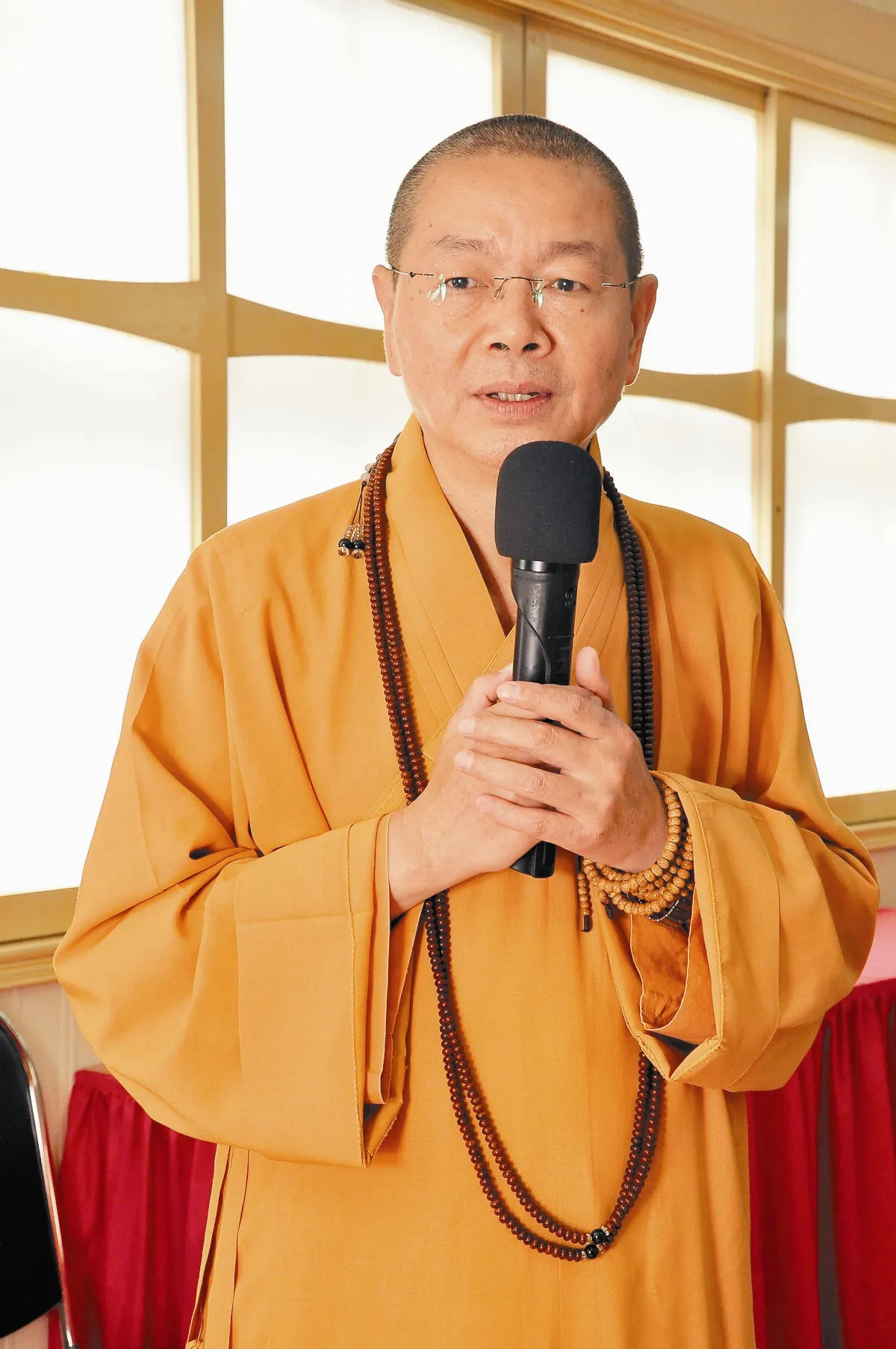 肯定佛教關懷社會