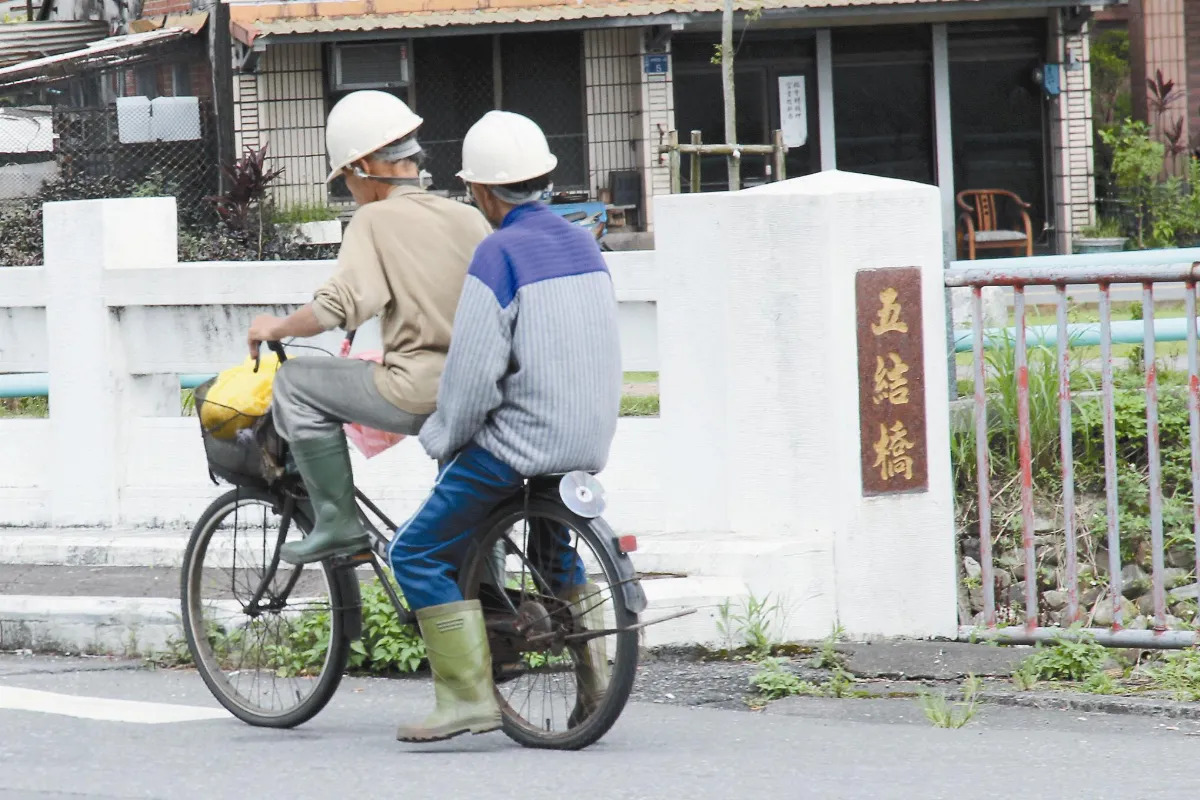 不離不棄40年 兄為智障弟 終身未娶