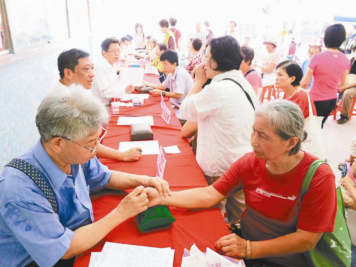 照顧鄉親 永和學舍義診